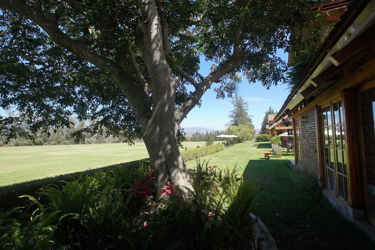 La Palma Polo Hotel - Airport Area Puembo エクステリア 写真
